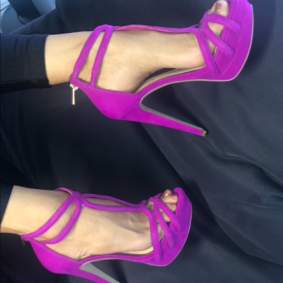 jessica simpson fuschia heels